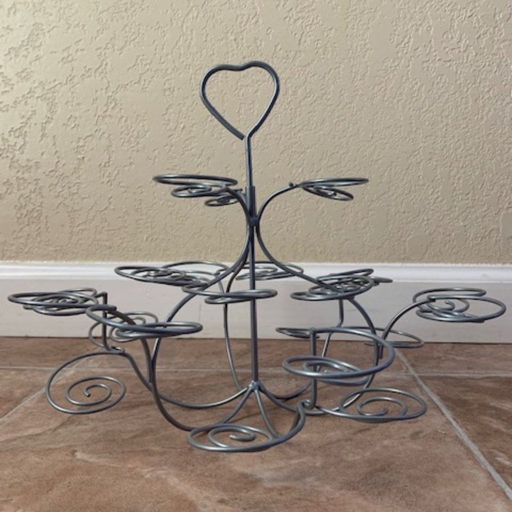 Metal Cupcake Stand
